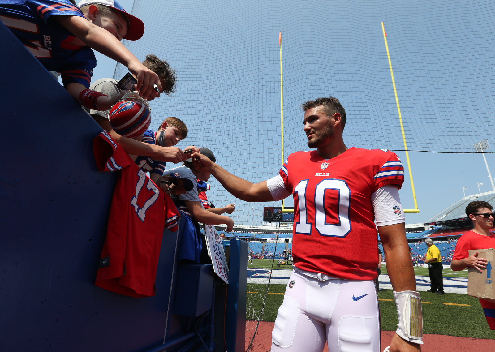 1019072894 McCoy Sports Buffalo Bills training camp